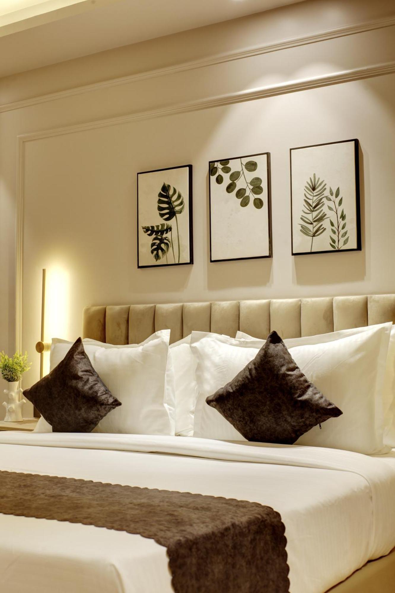 Saltstayz Premier - Near Golf Course Road & Sector 57 Gurgaon Bagian luar foto